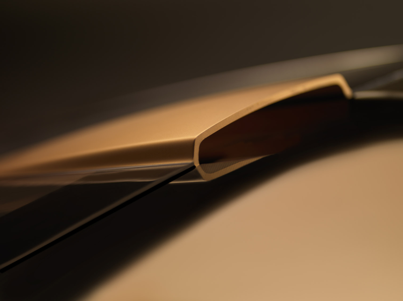 Illustration for article titled Spyker Is Back With 525 HP From Audi And Exposed Manual Gearboxes